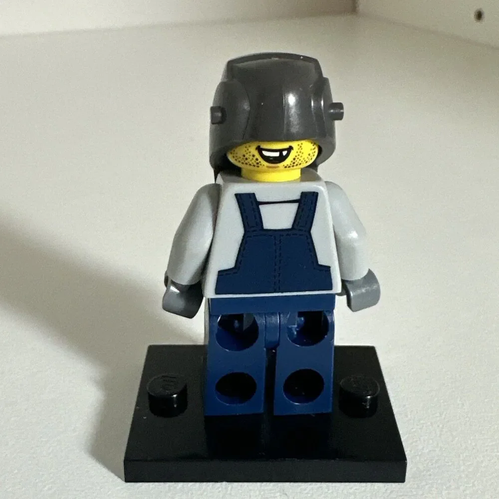 Lego CMF Series 11 - Welder Minifigure  (col11-10) 71002
